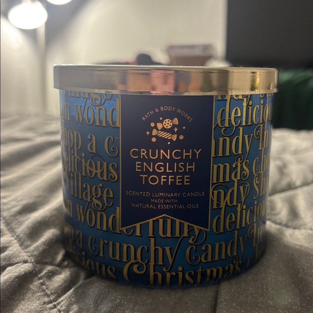 Bath & Body Works 3-wick Candle
